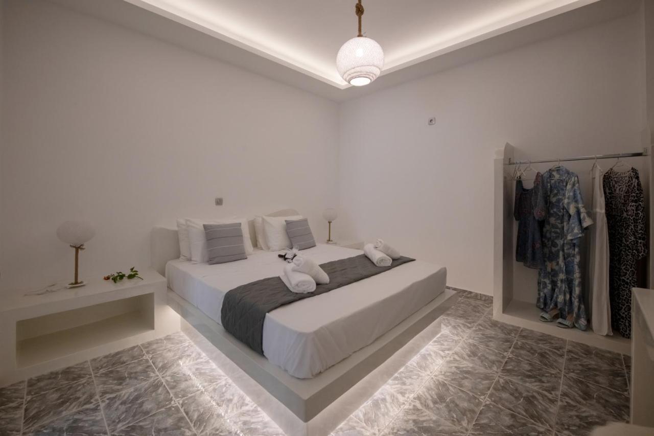 The F Suites Karterados  Exteriör bild